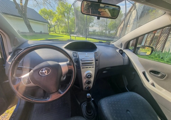 Toyota Yaris cena 9900 przebieg: 213000, rok produkcji 2007 z Libiąż małe 79